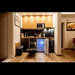 Manasr Apartman *